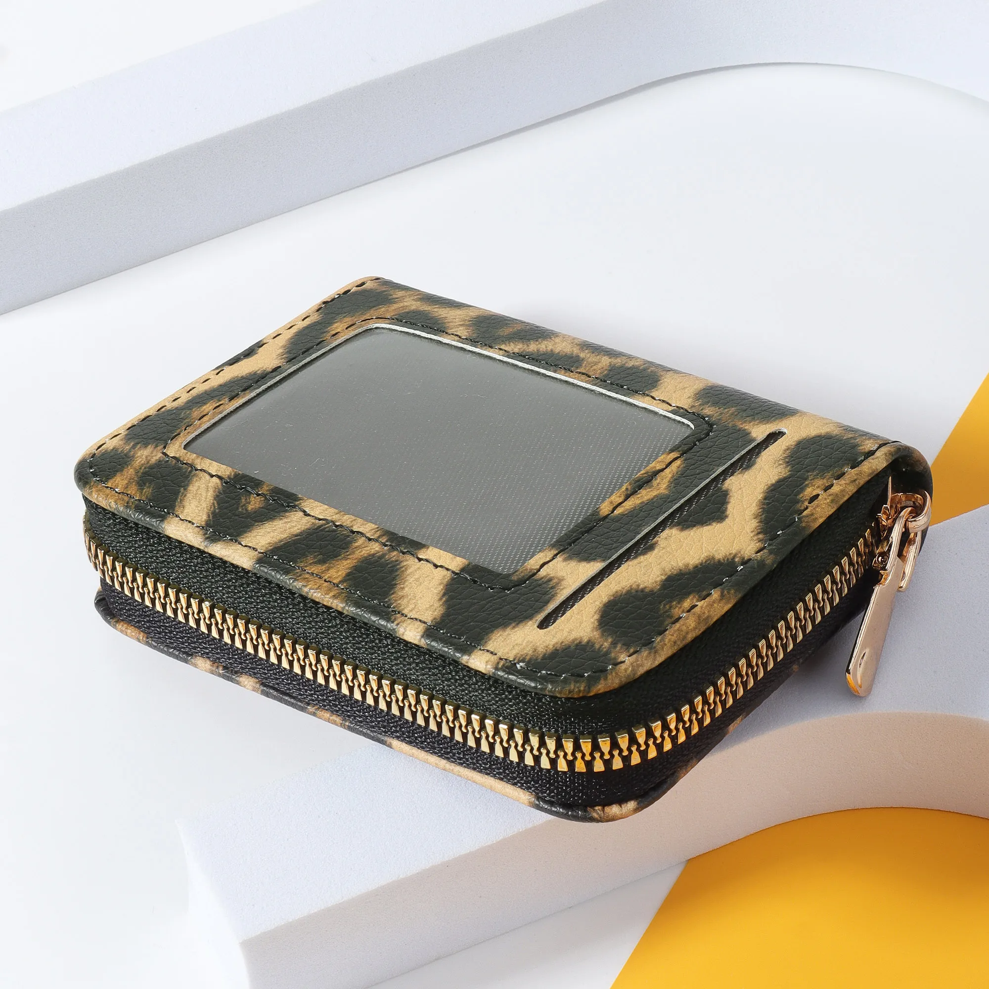 Zipper Wallets Fashion Leopard Pattern Minimalist Short Wallet Coin Wallet Fashionable Zipper Clip Multi functional Key and Cash Storage