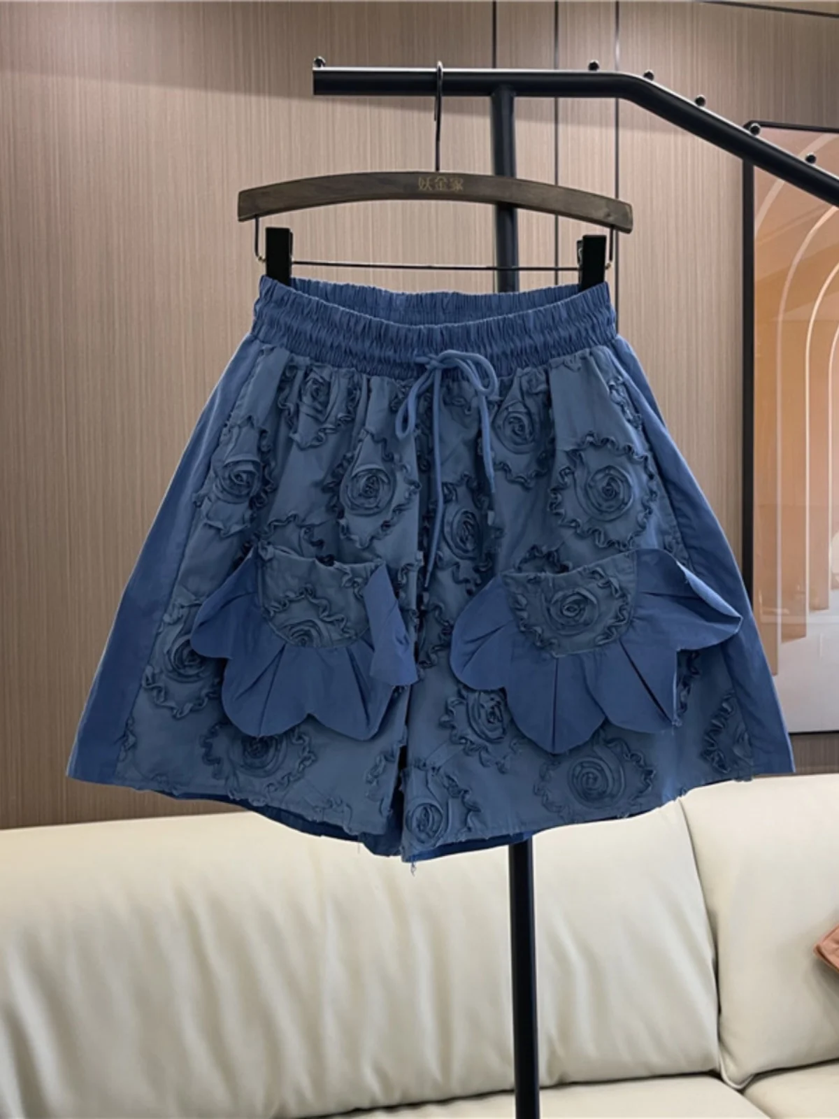 Personalized Three-Dimensional Flower Pocket Shorts For Women 2024 Summer New Elastic Waist Loose Oversized Thin Casual Pants
