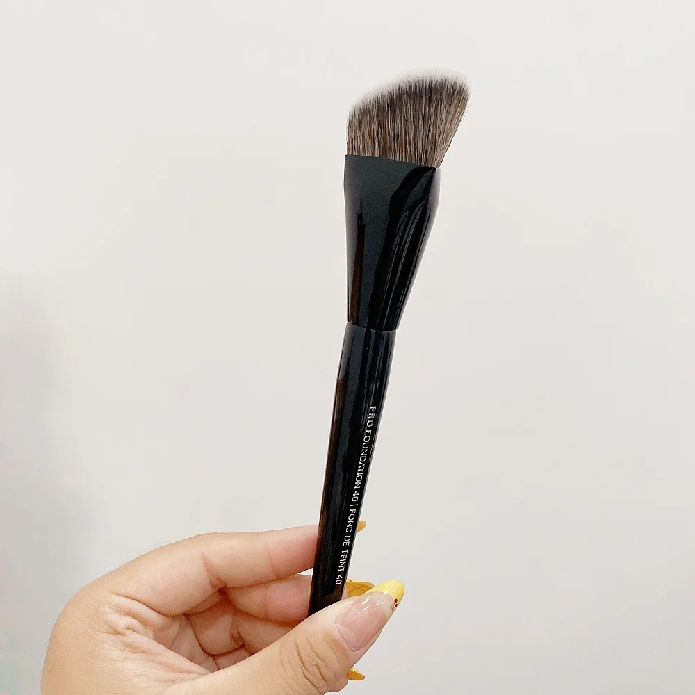 PRO Foundation Brush 40 - Black Flawless Flexible Synthetic Makeup Brush for Liquid and Cream Products