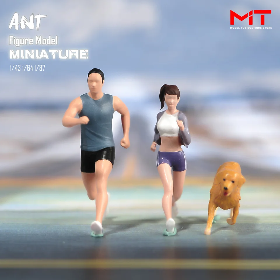 Figurines Humaines Miniatures. Photographe, Caméraman Et Présentateur De Presse. Échelle 1:64 - France