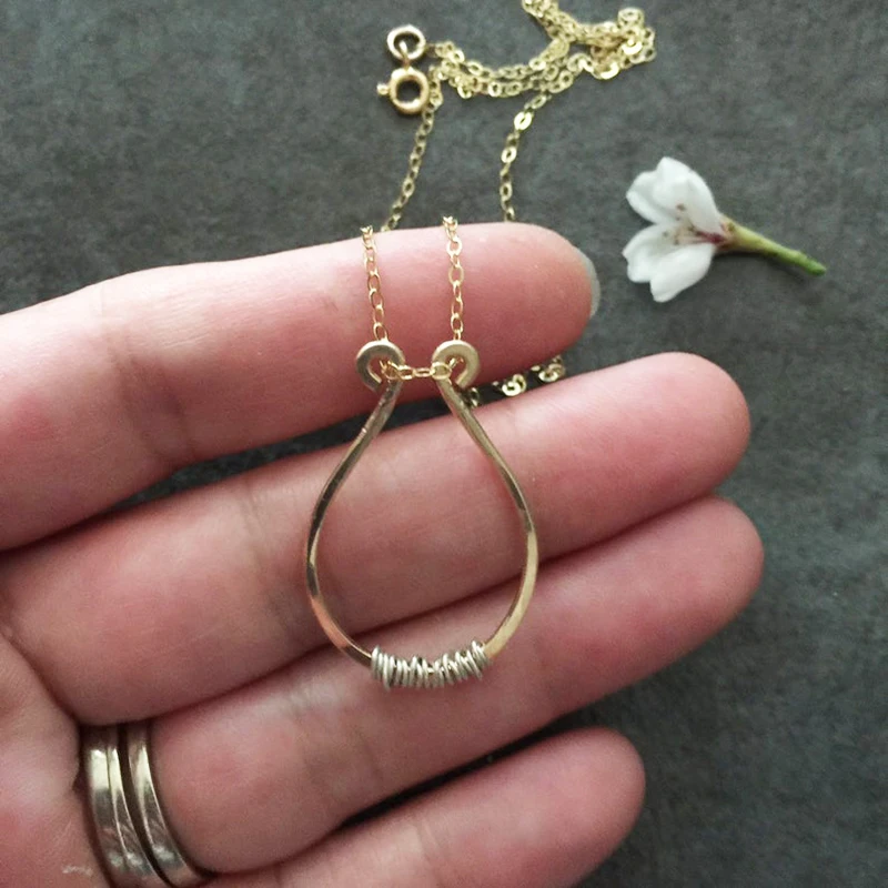 

Green Purple U Pendant Necklaces Gold Filled Simple Delicate Gold Wrap Jewelry Vintage Choker Kolye Jewelry Necklace for Women