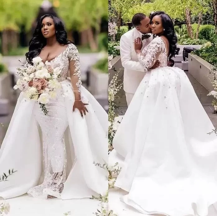 

Plus Size Illusion Mermaid Wedding Dress With Detachable Train V Neck Applique Crystal Full Sleeve Saudi Arabic Bridal Gown