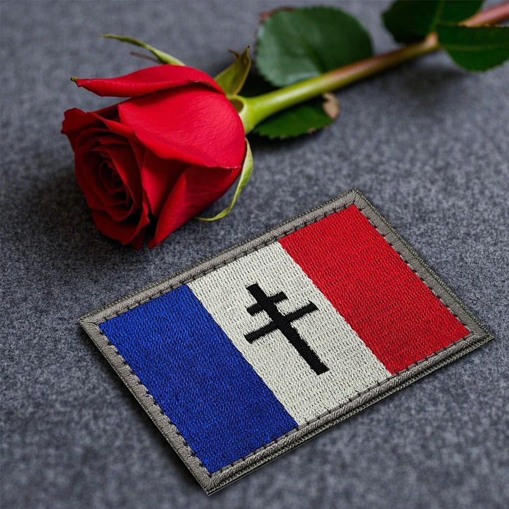Frankreich Stickerei mit Kreuz der Lorraine FFI Kreuzbefreiung Bunte Stickerei Flagge Patch für Tasche Hut Jacken Aufnäher DIY Weste