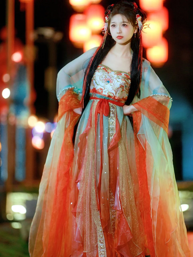     Ʈ ſ ڼ  Ҹ  ĿƮ ִ  糪 Ÿ Hanfu Ʈ