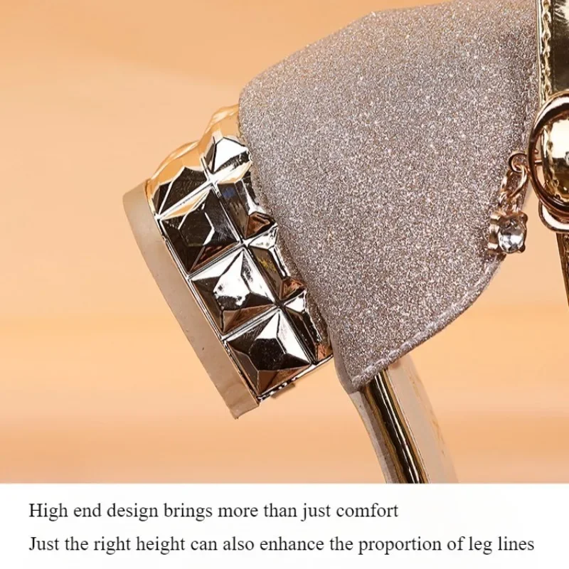 2024 New Fashion Women's Sandals Gold and Silver Low Heel Casual Shoes Women Open Toe Summer Light Fashion Women's Shoes