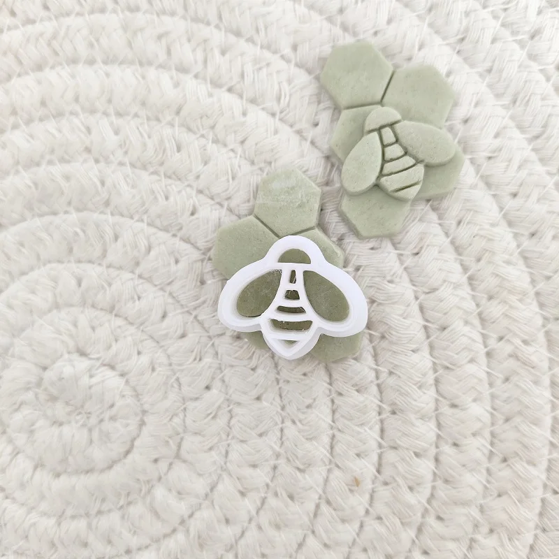 Bee Honeycomb Cookie Cutter Insect Honeybee Pattern Fondant Biscuit Embosser Mold Gingerbread Craft Fondant Cake Decorating Tool