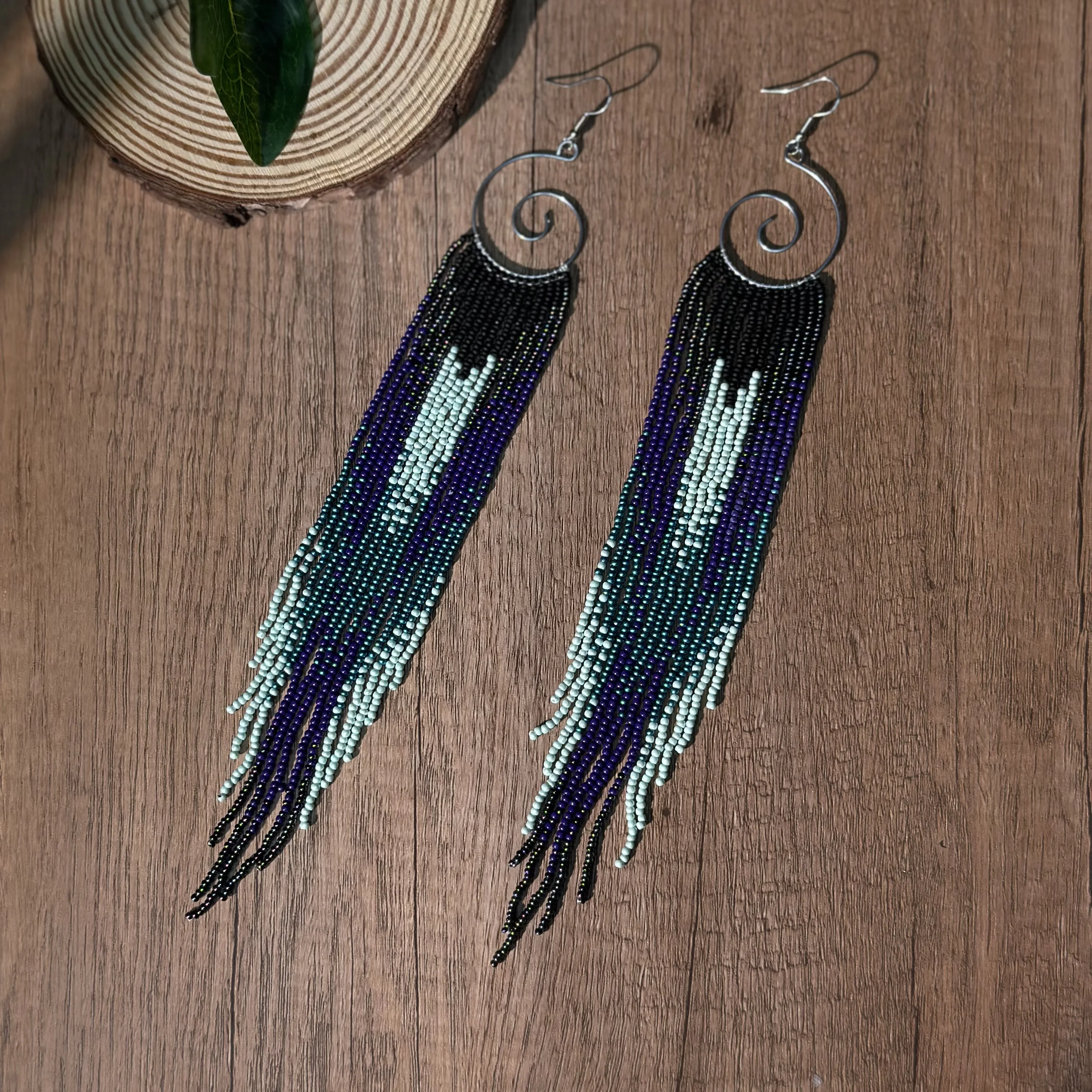 Bunte Glasperlen-Ohrringe, geometrisches Design, handgewebt, lange Quasten-Ohrringe, böhmischer Modeschmuck, Accessoires für Damen, Alltag – Detail 10