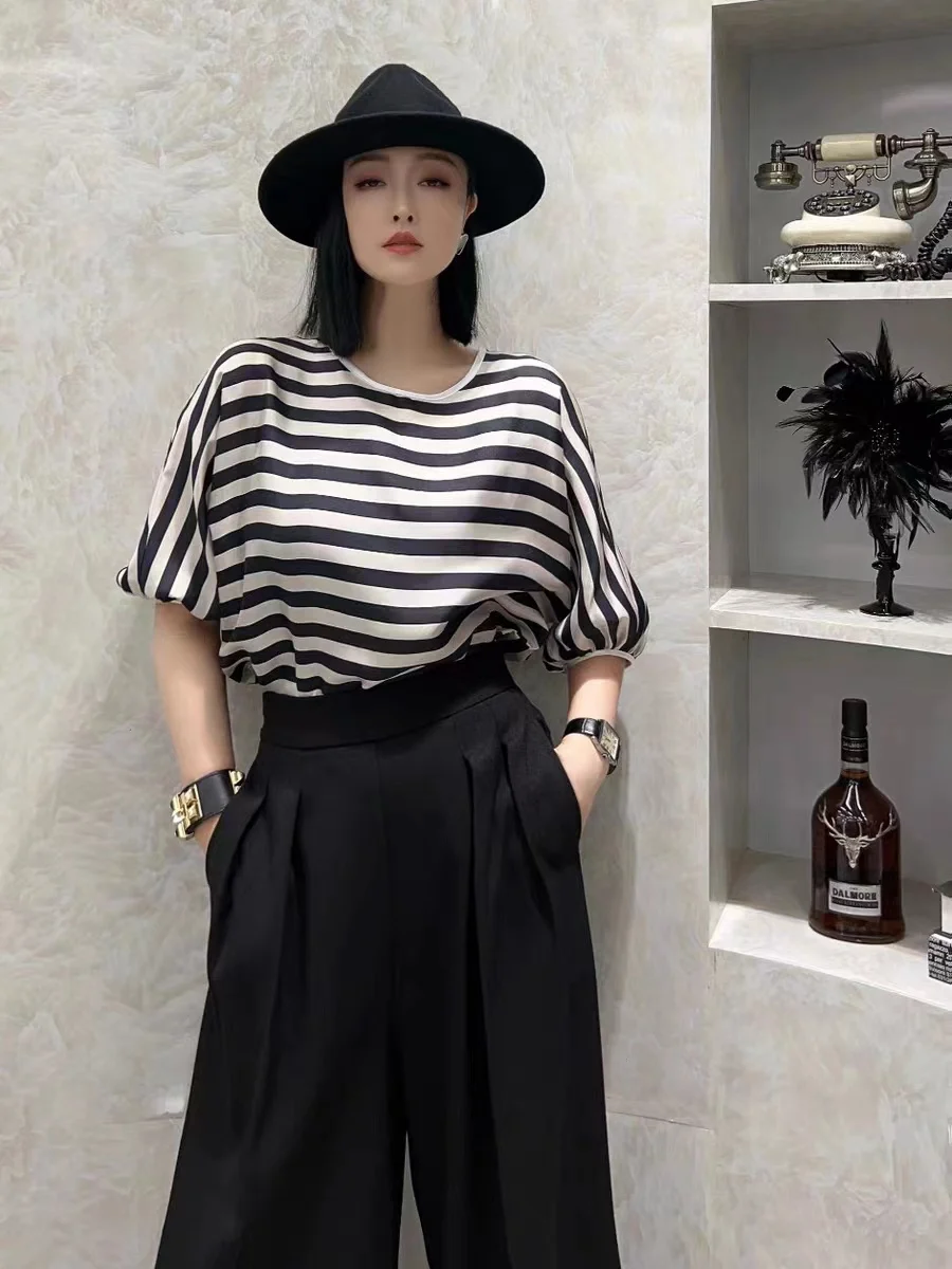 

New women's clothing for spring and summer 2023 Crew-Neck Batwing Sleeve Striped Printed Silk Twill T-shirt 0510