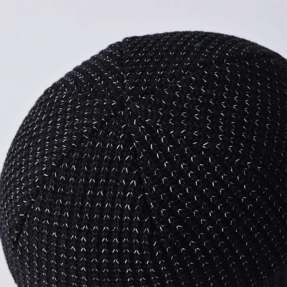 Unisex Knitted Warm Hat High Visibility Noctilucent Reflective Knit Hat Safety Knitted Beanies for Winter Night Walks