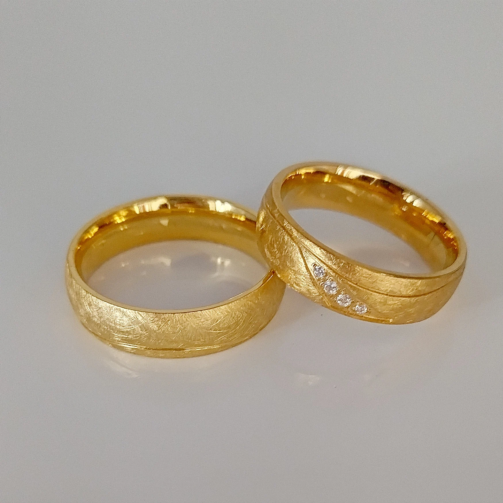 

High Quality Fine 24k Gold Plated Dubai African Stainless Steel jewelry Western Wedding Couple Rings sets For men and women