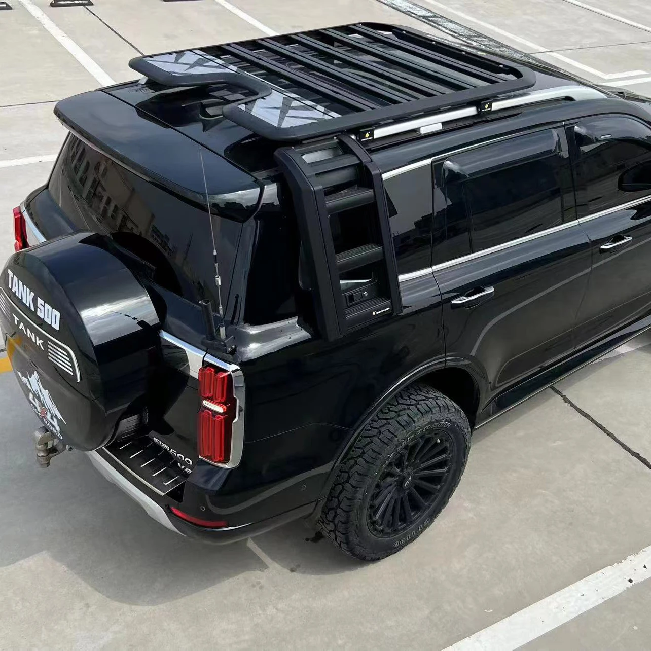 

Stainless steel top roof cargo carrier Black Powder Coating Roof Rack for 2023 tank 500 ROOF PLATFORM