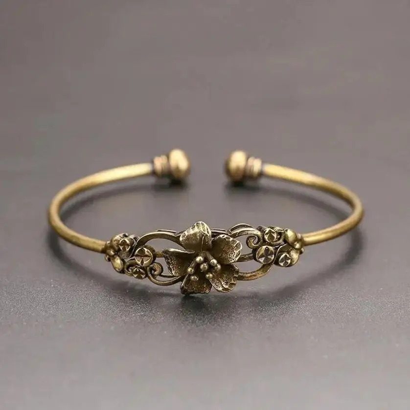1 Pcs Creative Simple Gifts Retro Brass Flower Pattern Princess Bangle Classic Pure Copper Open Bracelet Ancient Wristband Gift