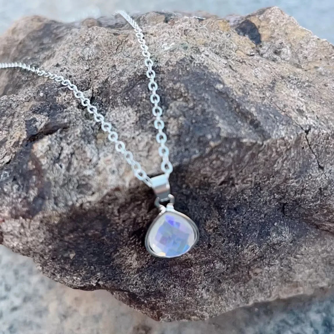 ★Hei★sv925 raindrop pendant necklace★SOYOU着用★韓国人気 소유 착용 제품안내 [sv925] raindrop pendant necklace