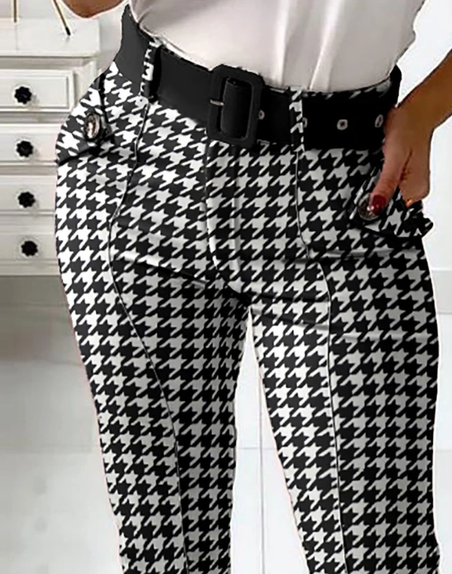 Рисунок 3 - Женские брюки, новинка 2023