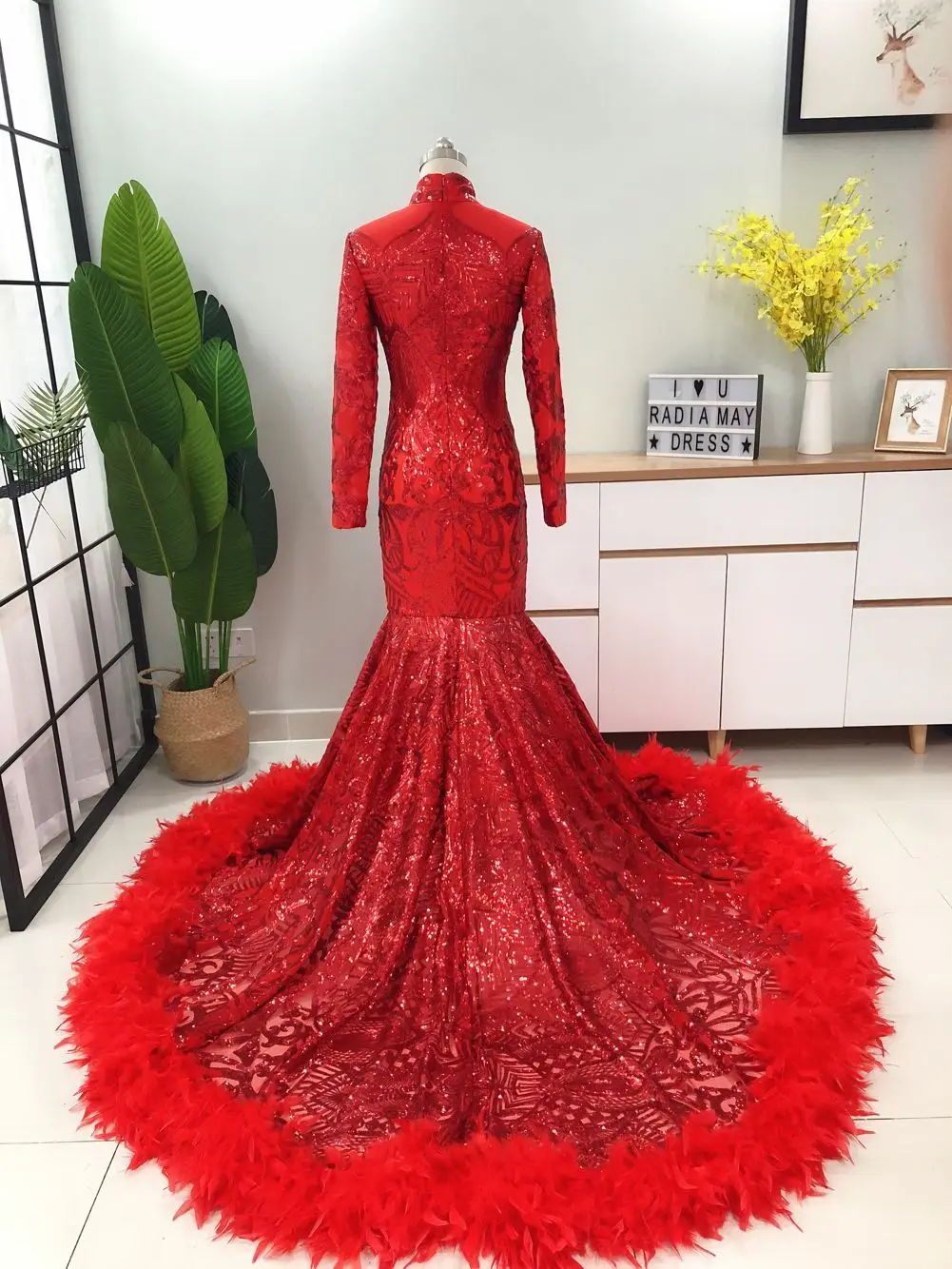 Elegant Red Prom Dresses Woman Dance Ball Gowns Long Sleeve Mermaid  Feather Evening Formal Party Clothing