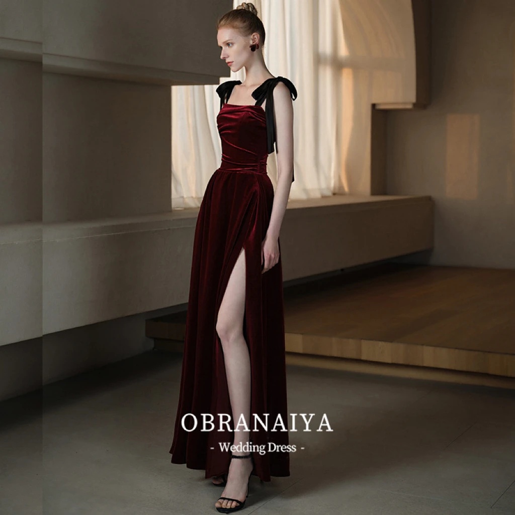 

Spaghetti Strap Bridesmaid Dresses Velvet Burgundy Side Split Woman Long Sexy Party Wedding Bride Toast Prom Evening Gowns New