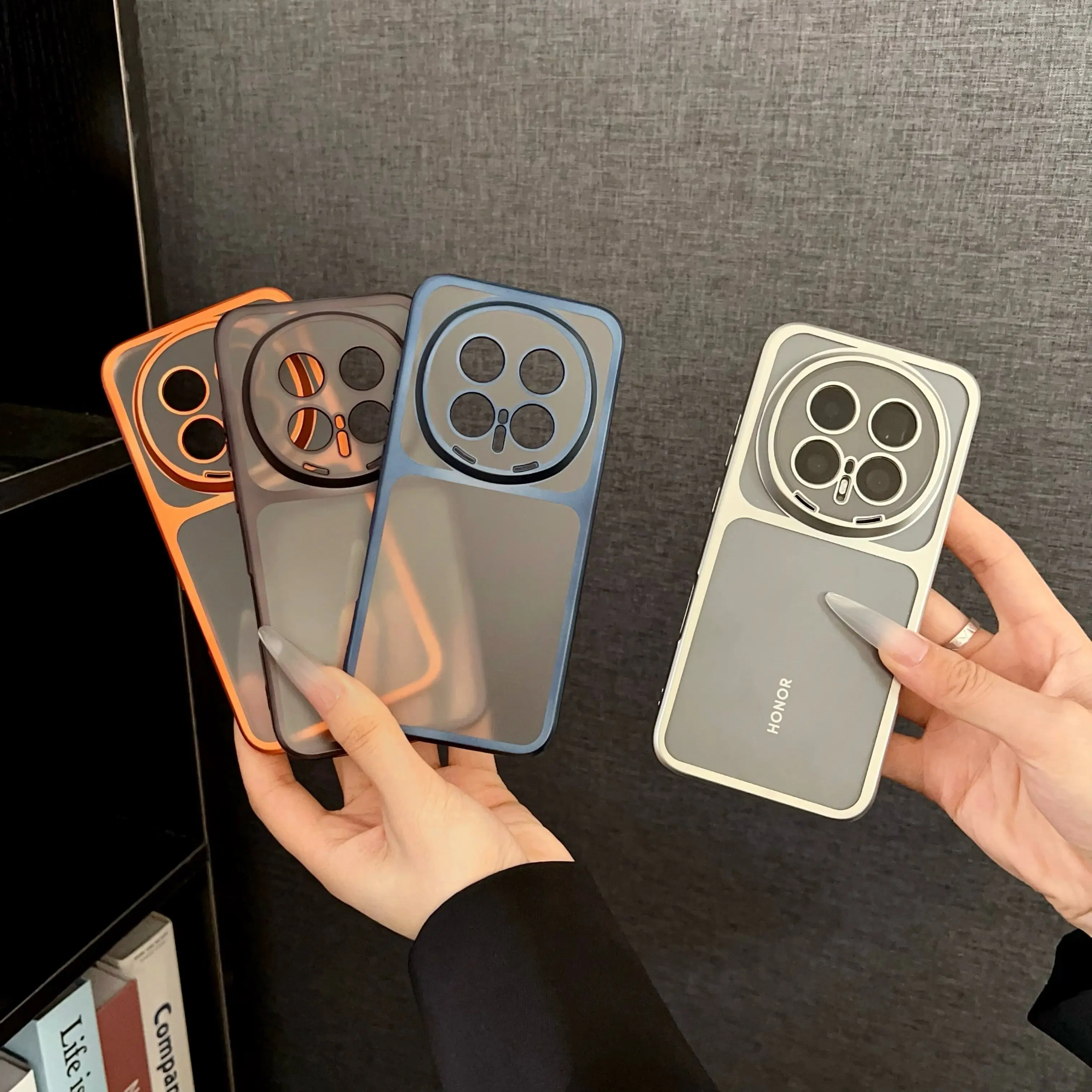 Sleek Plated Bezel Clear Hardcase Cover - Skin-Friendly Protection