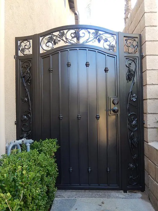 Hot Selling Interior Door Iron Gate Designs Metal Gates Wrought Iron Gate House Main Gate Designs 5