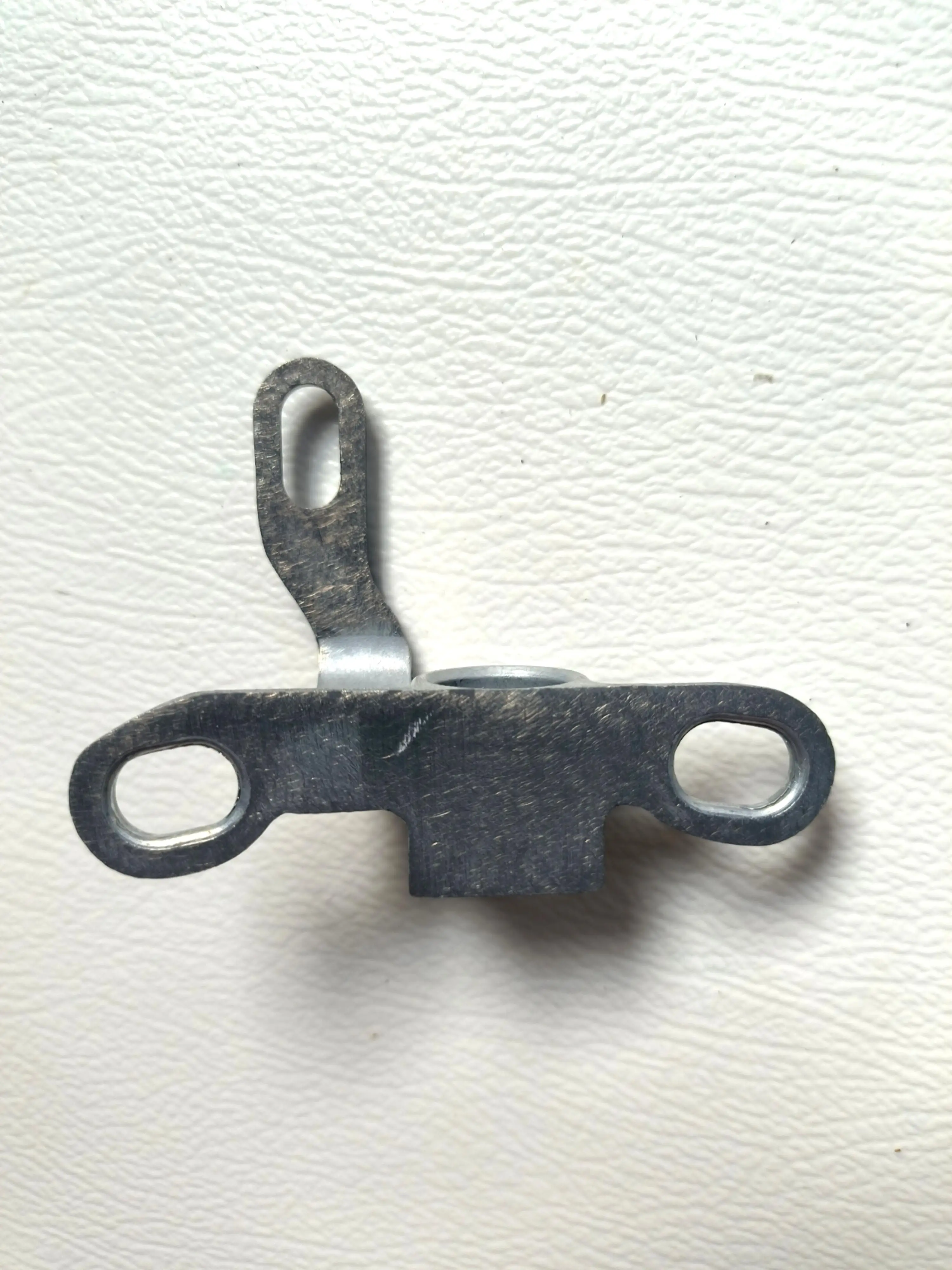 Crankshaft Sensor Bracket Retaining Plate Fits Ford Mondeo Mk3 Transit Mk6 Mk7 | UK