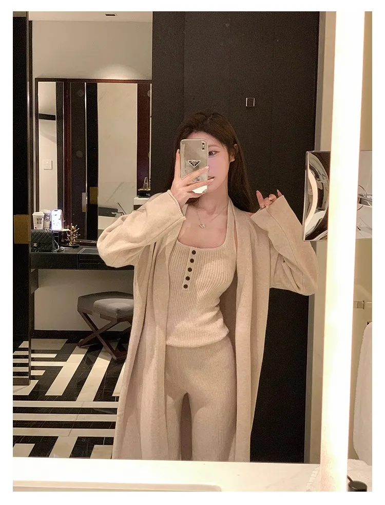 Conjunto de 3 piezas de punto para mujer, chaleco con cuello halter, cárdigan largo, pantalones largos, ropa informal lisa de moda coreana, otoño e invierno, nuevo