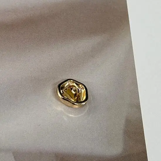 10개/세트 크기:10mm 불규칙한 절단면 합금 금속 단추 패션 단추 여성 셔츠 가디건 의류 재봉용(제품번호: SSA-3843)
