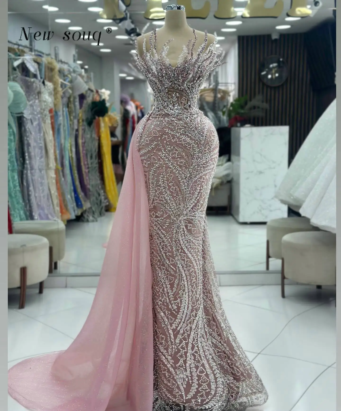 

Nude Pink Long Sleeveless Mermaid Evening Dresses with Side Train Glittery Beaded Sequins Sexy Birthday Party Gowns for Ladies