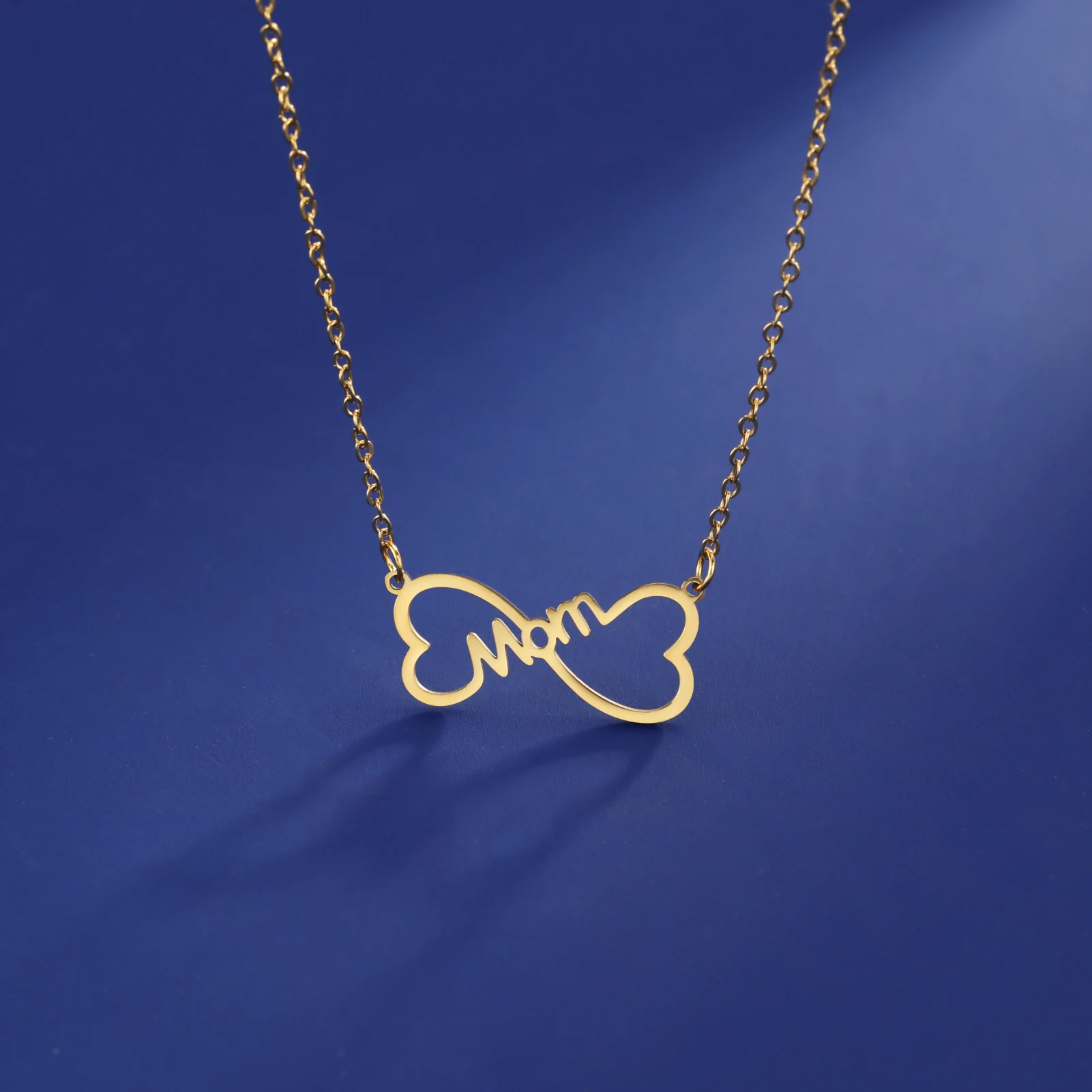 Collier Femme Nœud Papillon Avec Pendentif – Rouge – Marque SANSI – Neuf