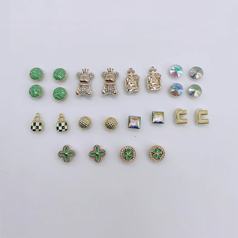 

Rhinestone Alec DIY Metal chain for croc charms Jewelry Shoe Aceessories Fit Women croc Sandals Decorations Buckle girls Gifts