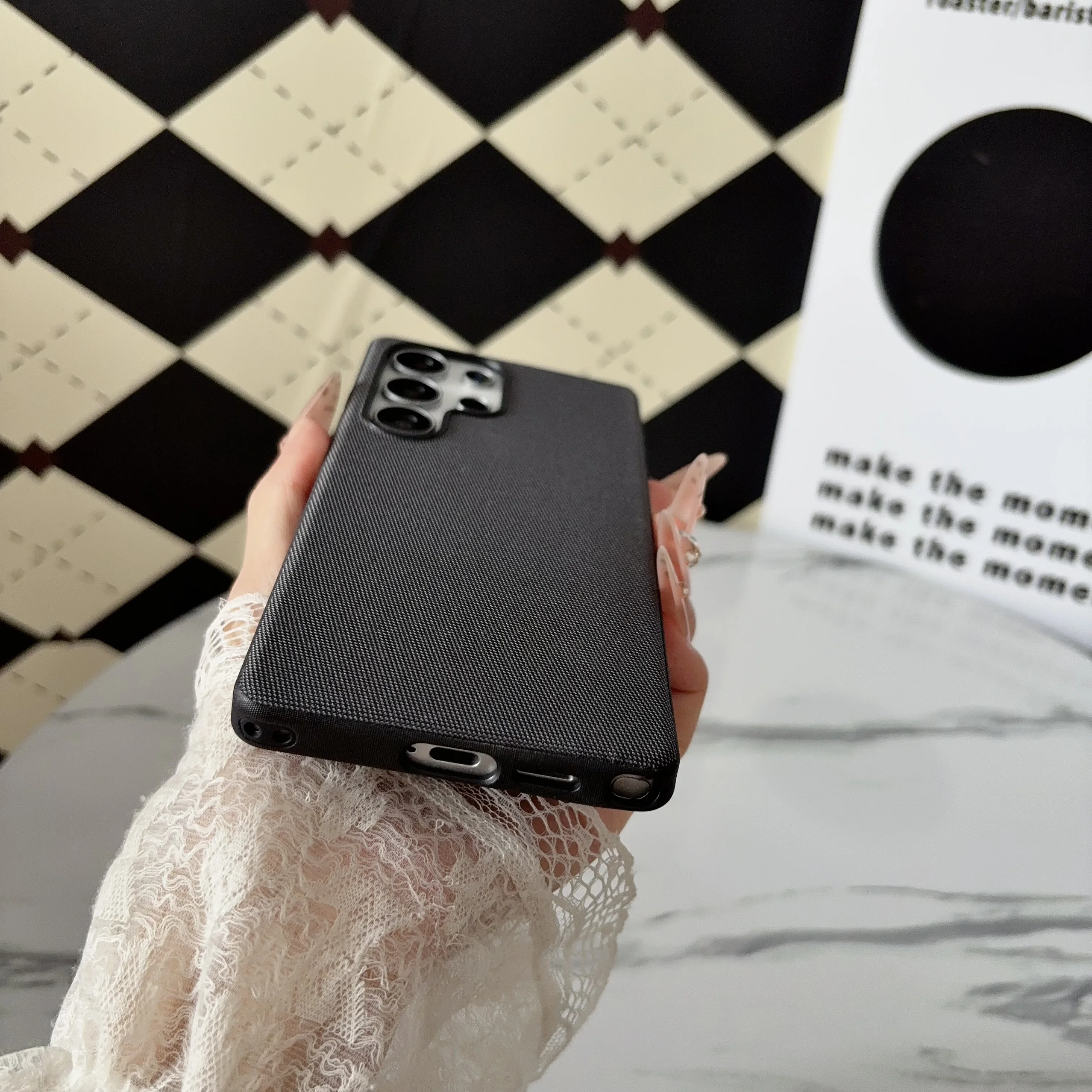 Woven Magnetic Adsorption Case with Magsafe Wireless Charging Capability