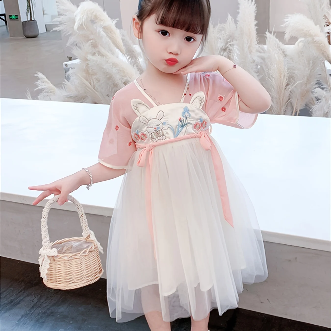 

Baby Girls Chinese Hanfu Tang Suits Rabbit And Flower Embroidery Short Sleeve Tulle Splicing Dress New Year Clothing