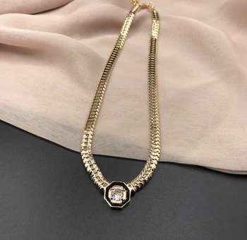 

White Stone Gol Covered Necklace