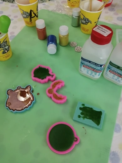 Отзыв о товаре Эпоксидная смола для творчества и рукоделия Полидел Оптик 350гр от пользователя R***r