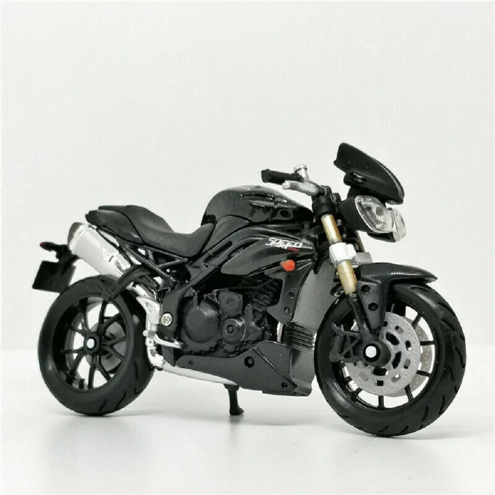 

Bburago 1:18 2011 Triumph Speed Triple Motorcycle Bike Diecast Model New in Box