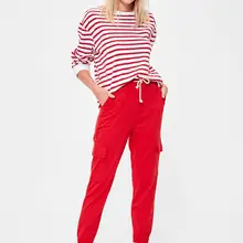 Трикотажные спортивные штаны Trendyol Cargo с карманами TWOAW20EA0088