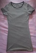 Verano cuello redondo suficiente Stock de manga corta vestido blanco y negro rayas vestidos Casual y elegante funda Slim vestido