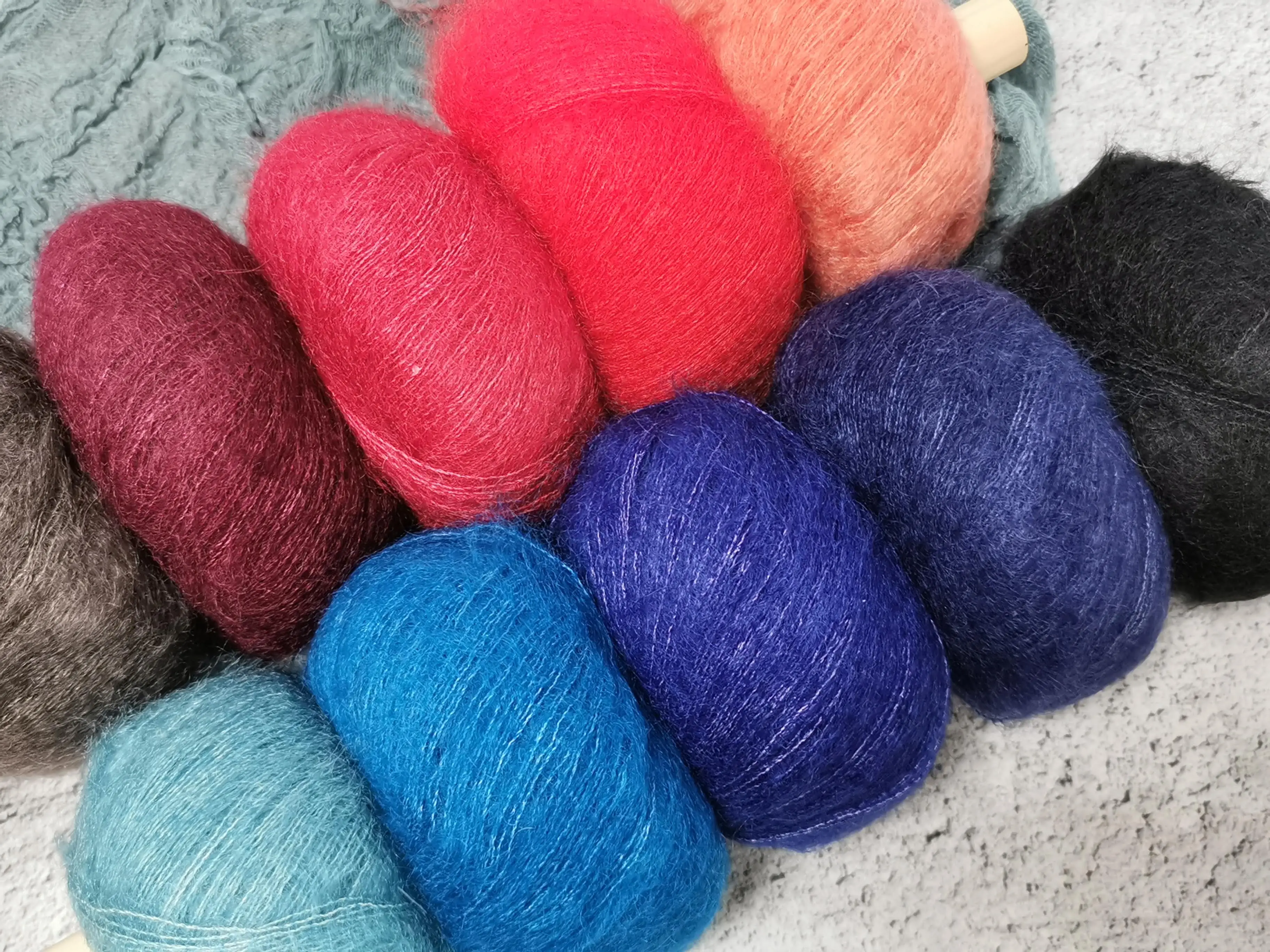 Lives for knitting (3 mosquito 25 g.) Lana Gatto Silk Mohair (25 p.m. 212  m.) 75% Super Kid Moher, 25% Shelk. Italy