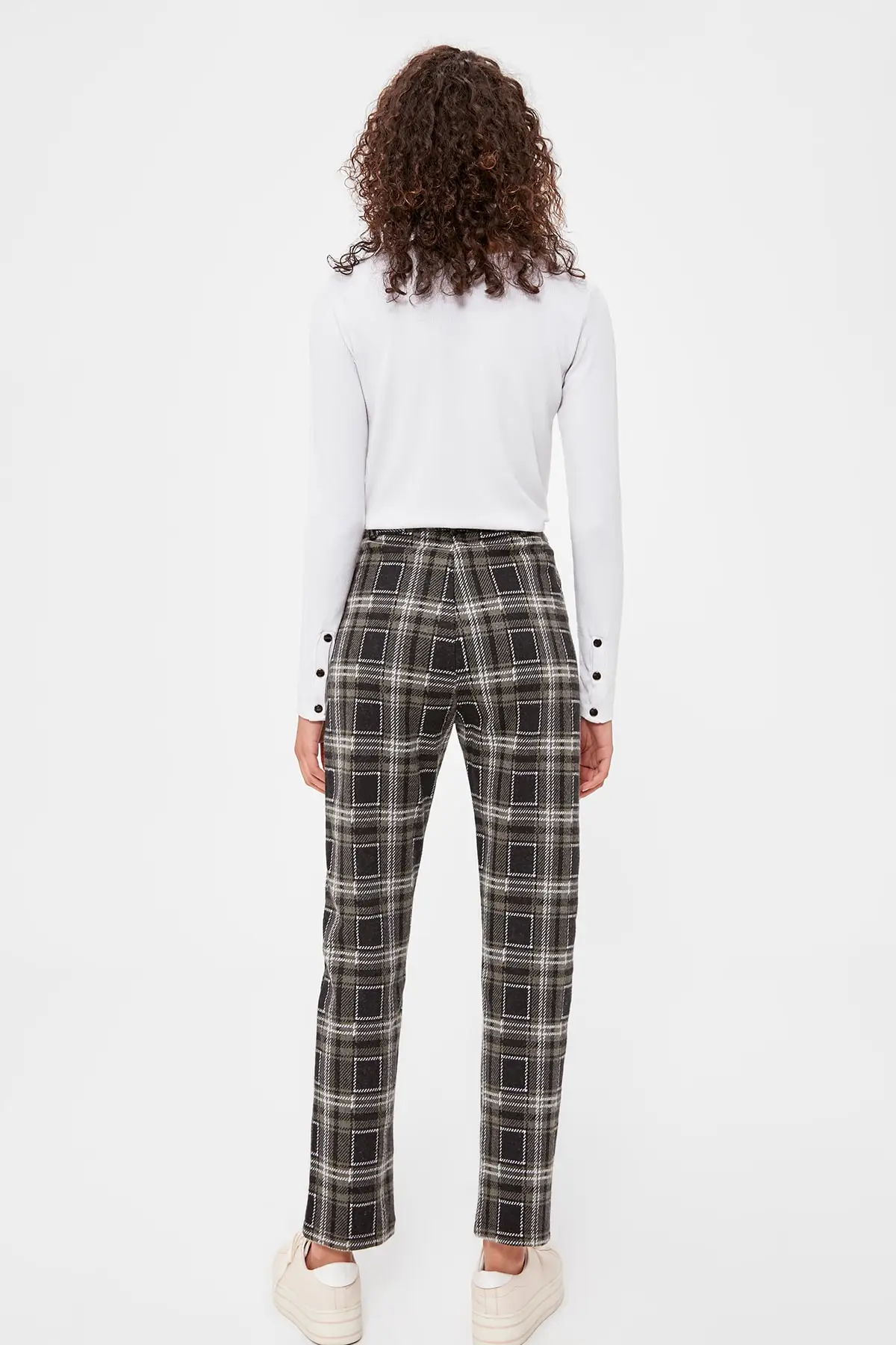 Trendyol клетчатые трикотажные брюки TWOAW20PL0255