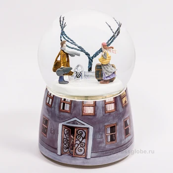 

Glass ball with snow two, musical Snow Ball, snow globe