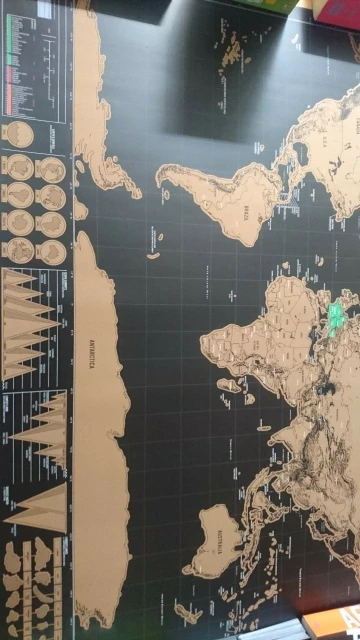 Carte du monde à gratter Noir et Or Taille 82.5x59.4cm