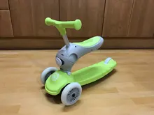 Bebé brillante Scooter de niños multifuncional bicicleta de equilibrio ajustable 3 rueda de Andador de bebé 1-6Y triciclo bicicleta en regalo de Juguetes