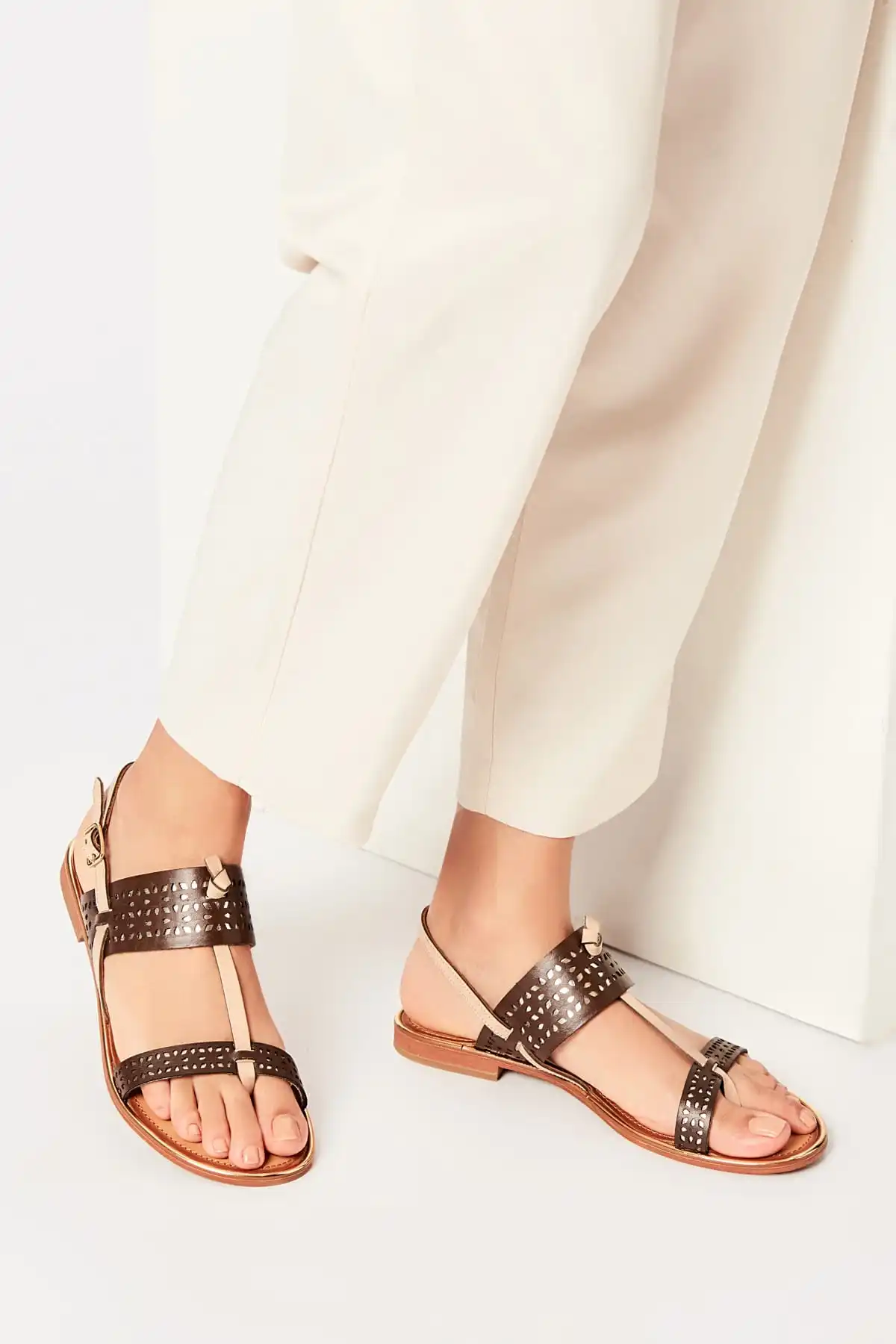 Коричневые женские босоножки из натуральной кожи с жемчугом 120130002177|Боссоножки и