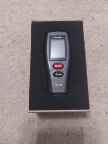 Отзыв о товаре Тестер толщины покраски Yunombo YNB-100, Цифровой измеритель толщины покраски автомобиля с руководством на русском и английском языке от пользователя Z***Z