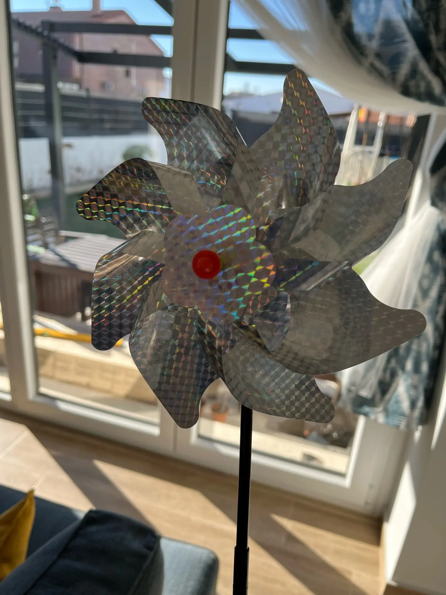 10pcs Bird Repeller Pinwheels Reflective Sparkly Bird Deterrent Windmill Protect Garden Plant Flower Garden Lawn Decoration photo review