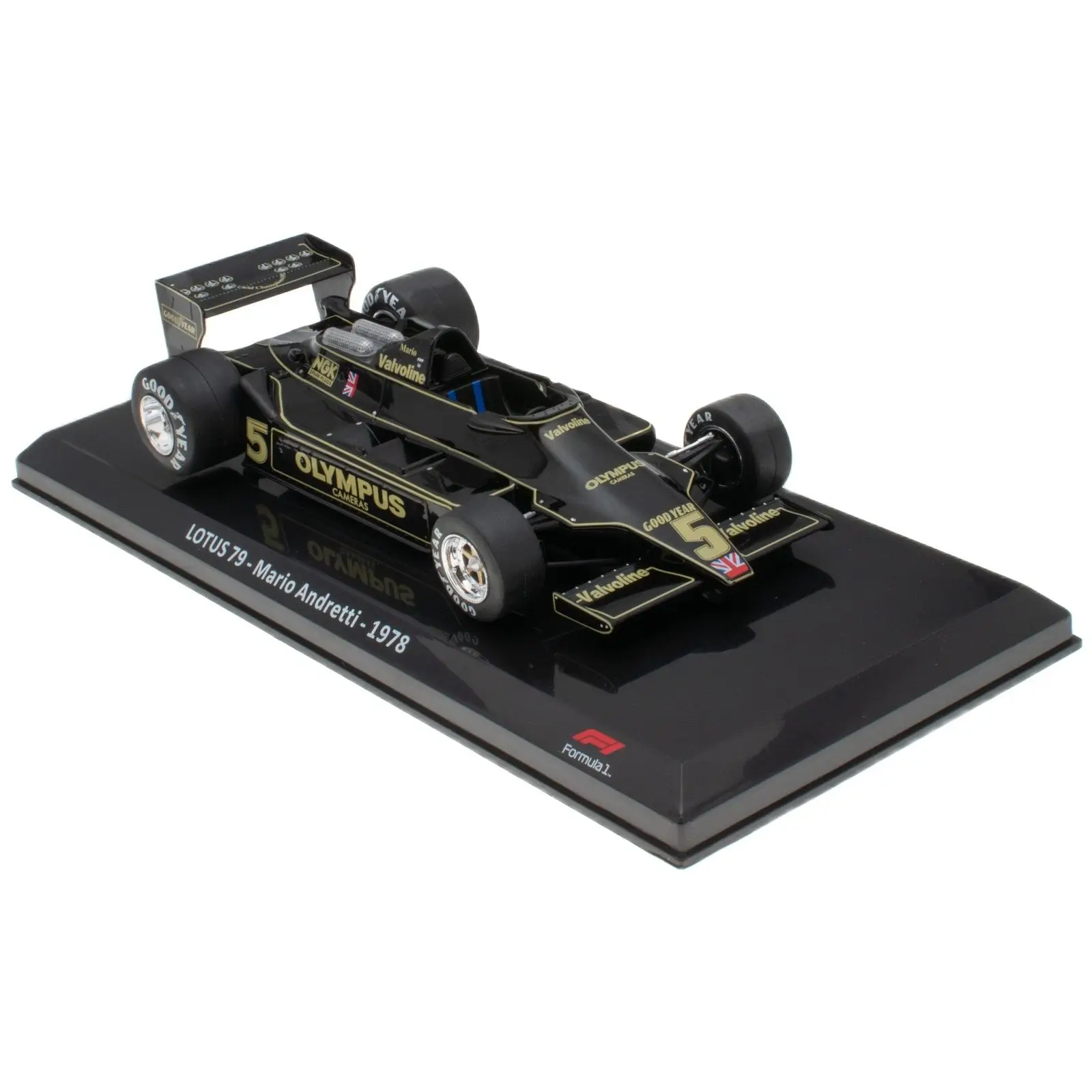 lotus-formula-1-1-24-formula-1-lotus-79-railed-motor-cars