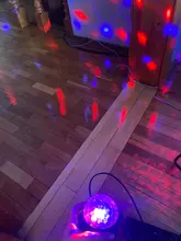 Bola de discoteca giratoria para fiesta, luz de fiesta giratoria activada por sonido, iluminación RGB 3LED de 3W para Navidad, boda, eventos, ángulo de haz, color negro con funda transparente