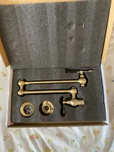 Palanca única dorado cepillado giratorio plegable montado en la pared, grifo de cocina para baño, grifo de rotación de 360, solo agua fría