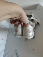 Apakowa-Sandalias de Punta cerrada para niñas pequeñas, zapatos ortopédicos adecuados para playa, de verano, con mariposas y princesas, 1 año