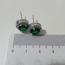 Pendientes clásicos de circonia cúbica para mujer, aretes redondos de cristal, color verde, Multicolor, AE176