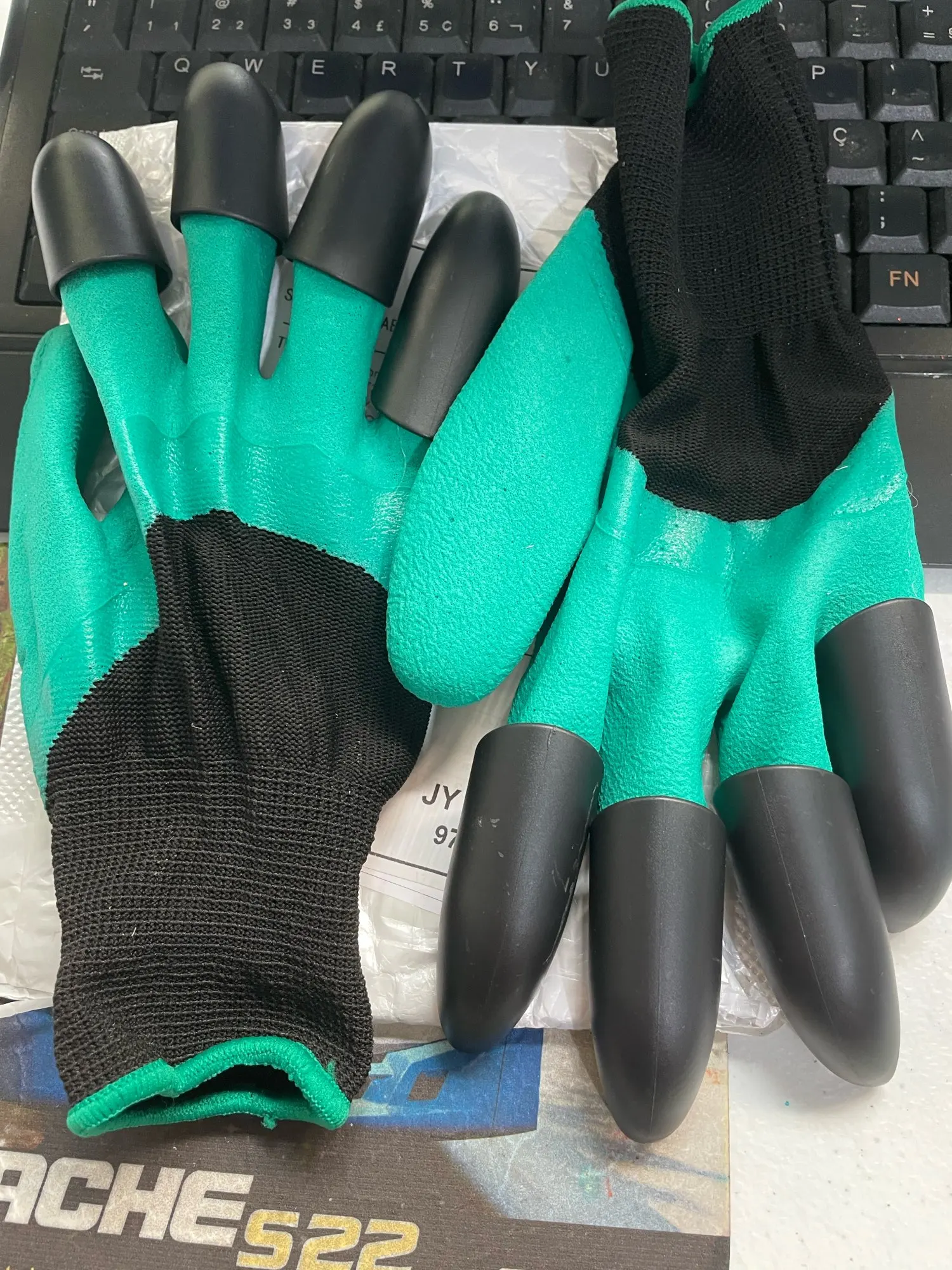Best Garden Gloves With Claws 2 Pairs photo review