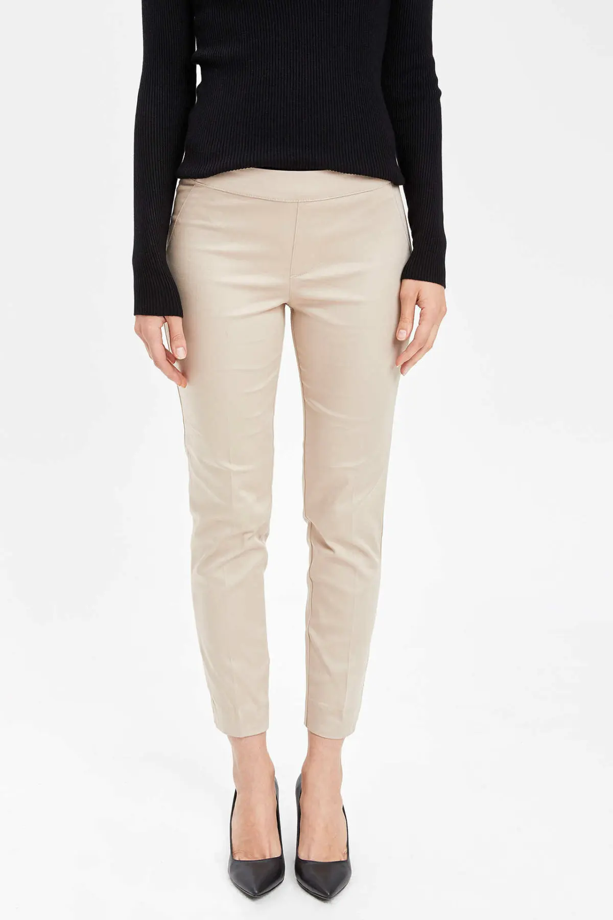 

DeFacto New Office Ladies Fashion Trousers Female Elegant High Quality Crop Pants Women Casual Simple Trouser - J8743AZ19SP